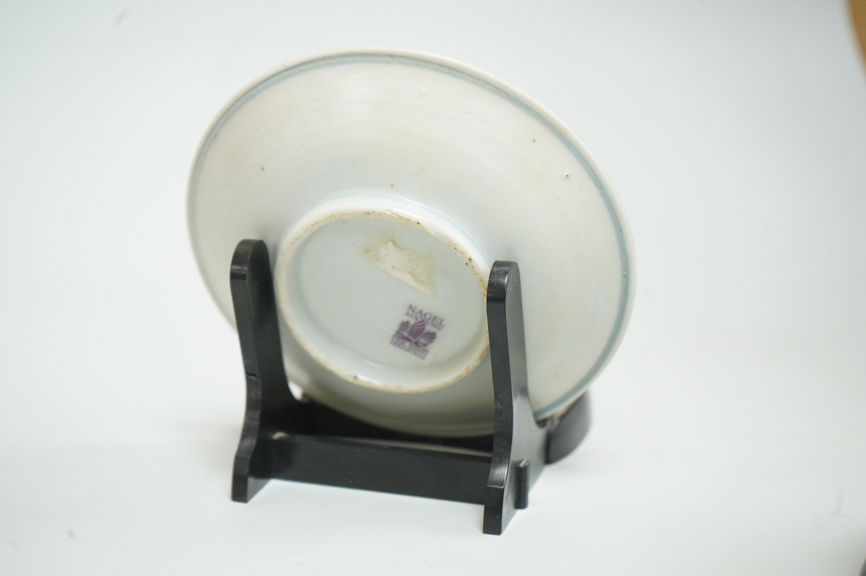 A Chinese Nanking cargo teabowl and a saucer, mid 18th century and a Tek Sing shipwreck example, largest 12cm in diameter